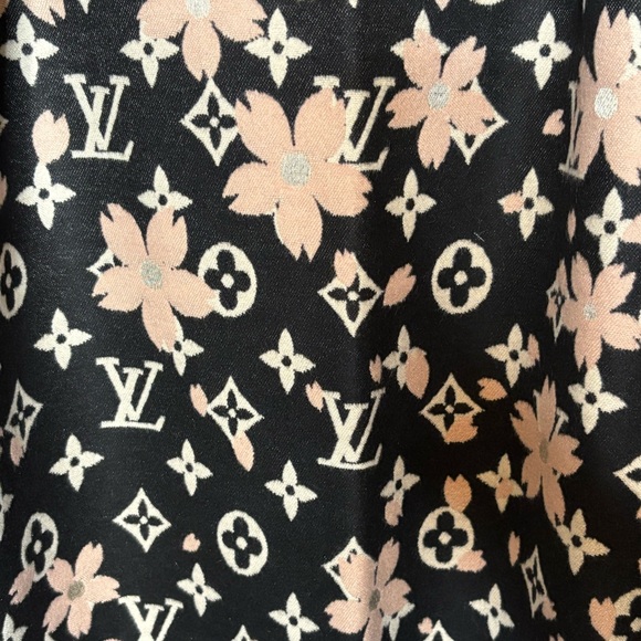 Fashion Cashmere & Silk scarf - Picture 6 of 6